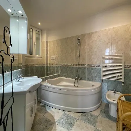 Grosso 4 Pers Wifi Ac Parking Apartment